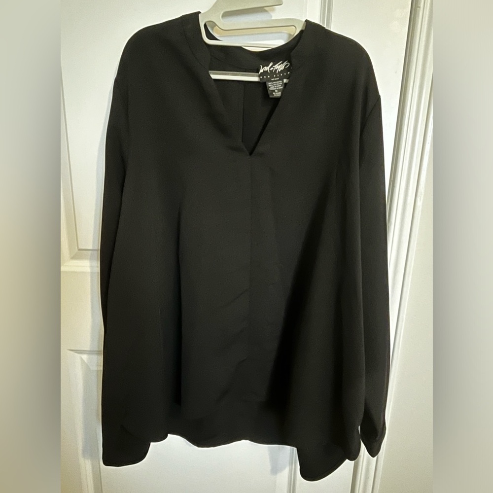 Lord and Taylor long plus size top